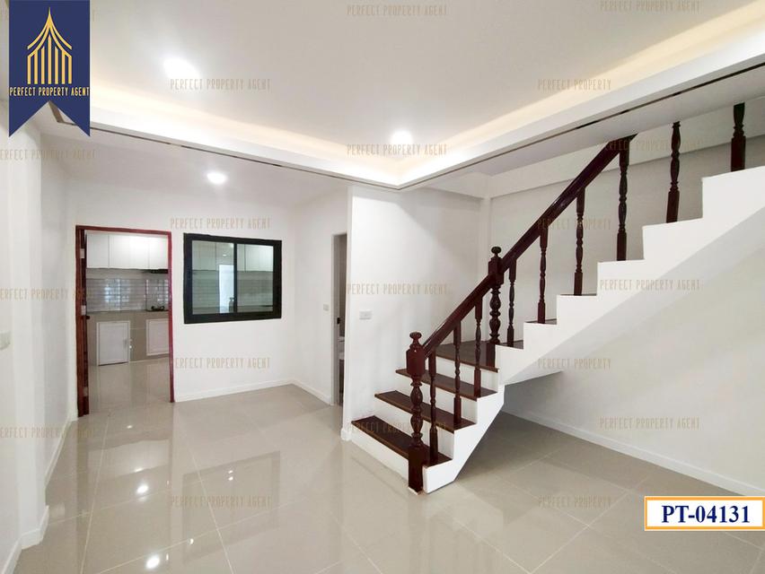 ขาย ทาวน์เฮ้าส์ 2 ชั้น รีโนเวทใหม่ทั้งหลัง สไตล์โมเดริ์นมินิมอล รามคำแหง สะพานสูง กรุงเทพ 9