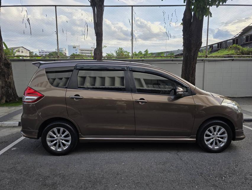 Suzuki Ertiga 2013 รถบ้าน เข้าศูนย์ตลอด 10