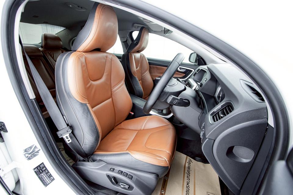 VOLVO S60 T4F S 1.6 2016 รูปที่ 12