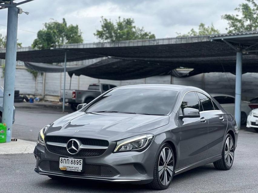 Mercedes-Benz CLA200 (w117) 2018 คุ้มๆ งบไม่ถึงล้าน รถหรูสภาพสวยเว่อออ.