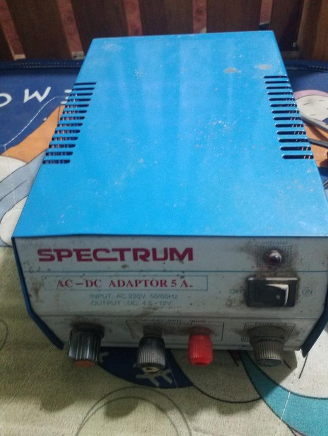 หม้อแปลงไฟฟ้า / อะแดปเตอร์อเนกประสงค์ (AC-DC Adapter) ขนาด 5 แอมป์ ของแบรนด์ SPECTRUM รุ่น SPD-905S