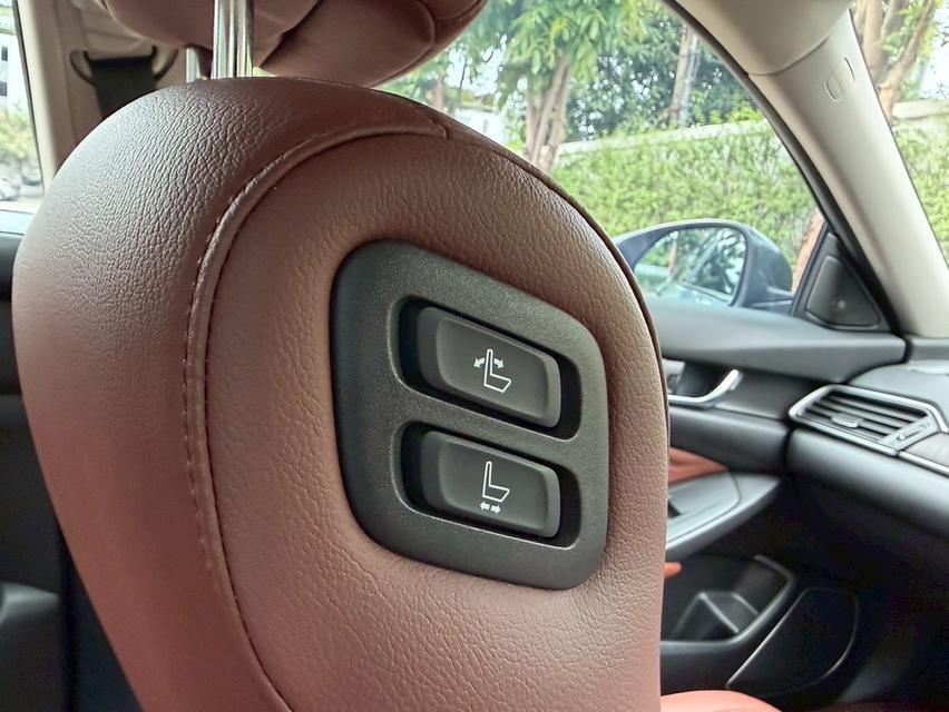 รหัสรถ AP2244 #Honda #Accord 2.0 eHEV TECH Top  ปี 22  สีเทา 12