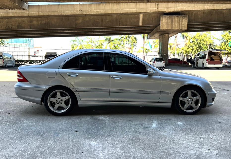 Mercedes Benz C200 W203 ปี 2004 4