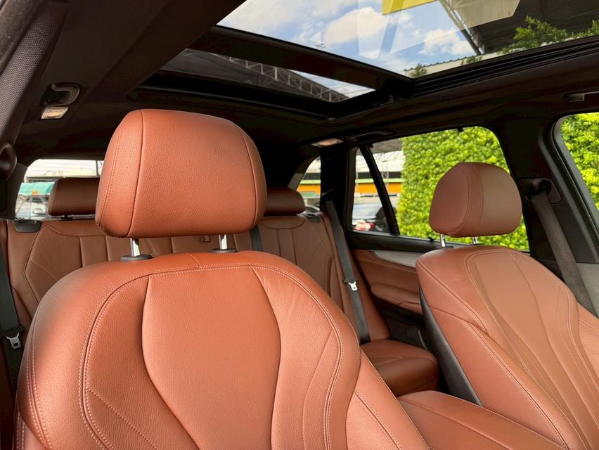 BMW X5 xDrive40e M Sport  สีดำสุดเท่ห์  รถมือเดียว ใช้น้อยสุดๆ 12
