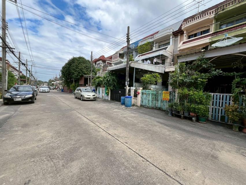 ขายบ้าน 3 ชั้น หมู่บ้านพนาสนธิ์แกรนด์วิลล์ ซอยเสรีไทย 68 2