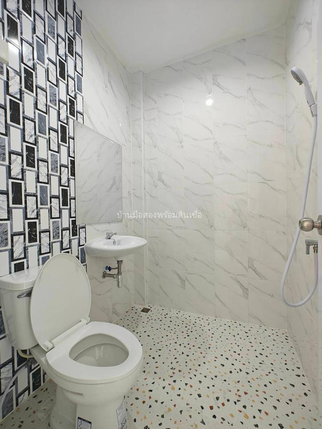 หมู่บ้านรินทิชา ซอยร่มเกล้า 6 15