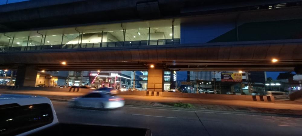 ขายที่ดินติดถนนรัตนาธิเบศร์ 20 อยู่ติดสถานีรถไฟฟ้า MRT บางกระสอ ด้านหลังที่ดินตินถนนซอยรัตนาธิเบศร์ 22 หน้ากว้าง 38 เมตร เหมาะสำหรับสร้างคอนโด 16