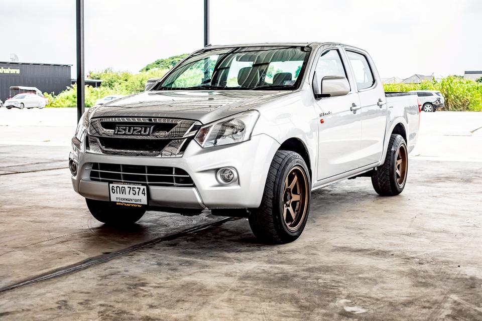 ISUZU D-MAX 1.9 ddi-Z Cab4 ปี 2017 สีเทา มือเดียวป้ายแดง
