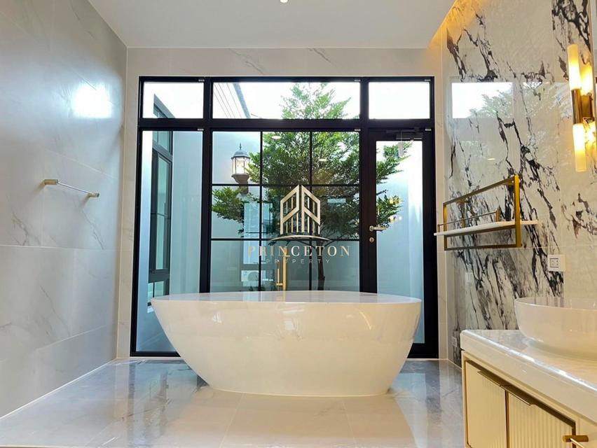 Luxury House For Sale Nantawan Rama 9 – New KrungthepKreetha 16