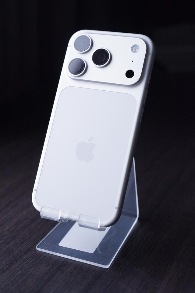 iPhone 17 pro 256GB (Silver)
