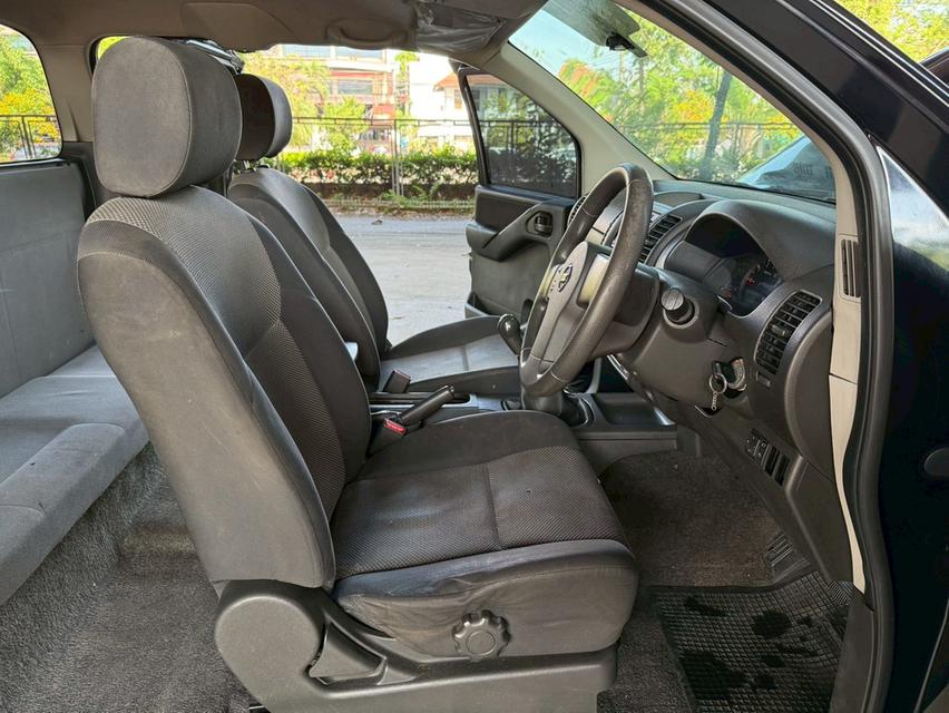 ขายรถ nissan navara 2.5 CAB ปี 2012 สีดำ เกียร์ธรรมดา 9