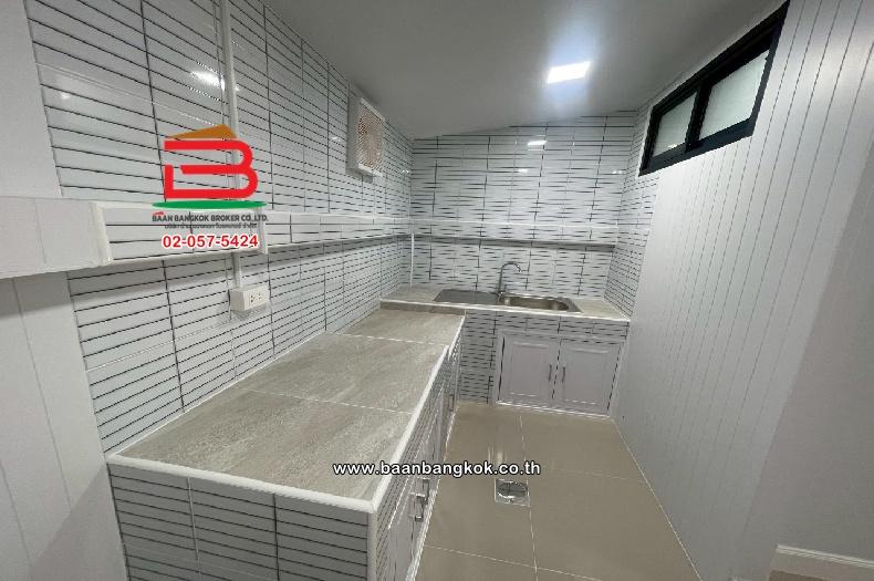 ทาวน์เฮาส์ หมู่บ้าน นฐดา คลอง 2 (รังสิต-นครนายก 60) เนื้อที่ 19.8 ตร.ว ใกล้ดรีมเวิลด์ ตำบลประชาธิปัตย์ อำเภอธัญบุรี จังหวัดปทุมธานี 6