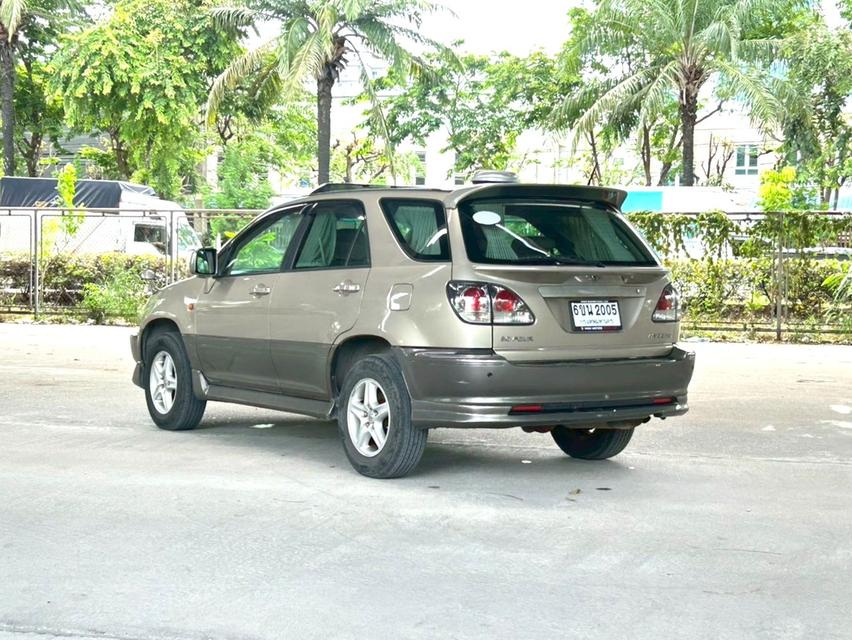ขายรถ Toyota Harrier 3.0 FOUR ปี 2004 สีน้ำตาล เกียร์ออโต้ 6