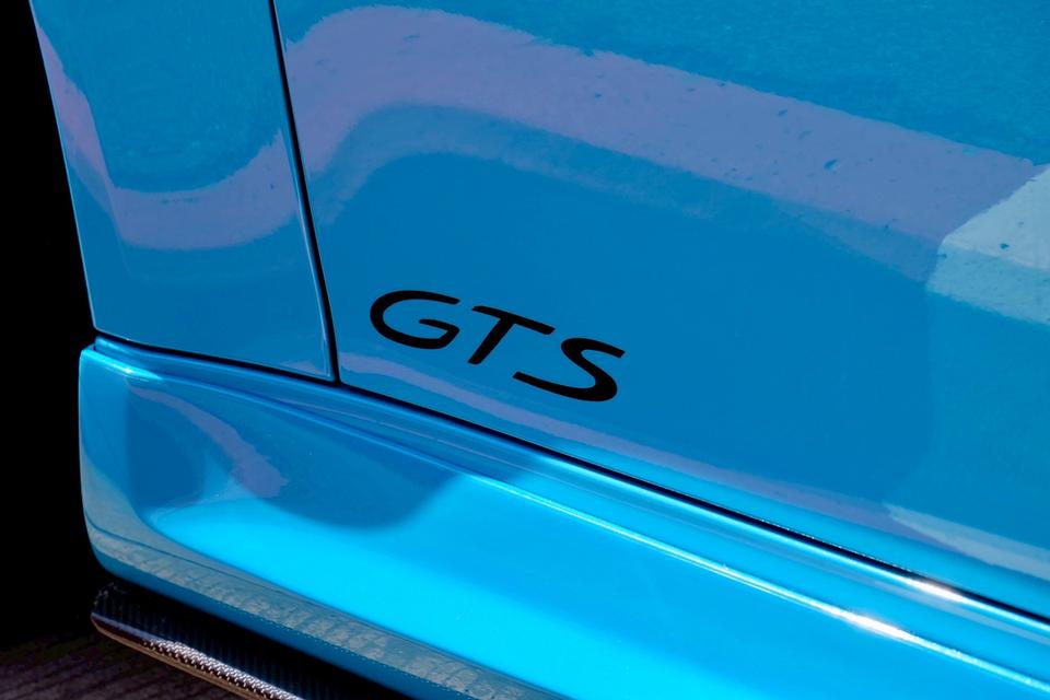 Porsche 911 Carrera 4 GTS Coupe 2017 āļĢāļđāļāļāļĩāđ 9