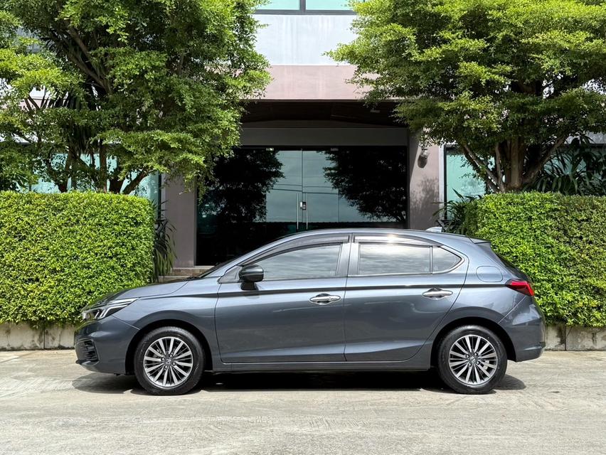 2023 HONDA CITY 1.0 TURBO SV รถมือเดียวออกป้ายแดง สภาพป้ายแดง วิ่งน้อยเพียง 18,000 กม รถไม่เคยมีอุบัติเหตุครับ