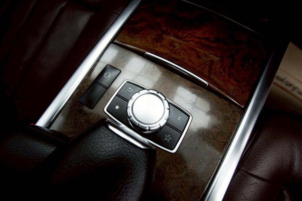 BENZ E-CLASS E300 BLUETEC HYBRID 2014E-Class W212 โฉม LCI หรู คลาสสิก ประหยัด รูปที่ 8