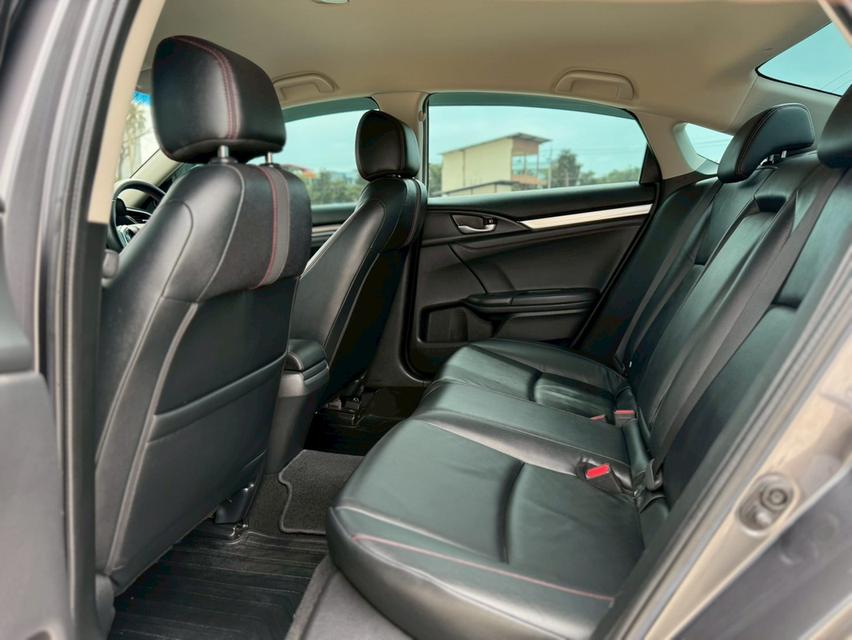 HONDA CIVIC FC  1.5 RS TURBO (MNC)  TOP ปี 2019 สีเทา  เกียรออโต้  12