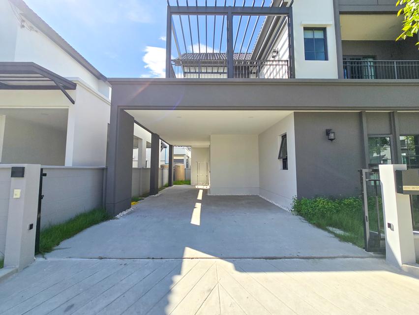 ให้เช่า บ้านเดี่ยว Centro บางนา🏡 แบบบ้านใหญ่สุดในโครงการ เฟอร์นิเจอร์ครบ หิ้วกระเป๋าเข้าอยู่ได้ทันที บ้านหันหน้าทิศเหนือ ฮวงจุ้ยดีเยี่ยม 10/10 2