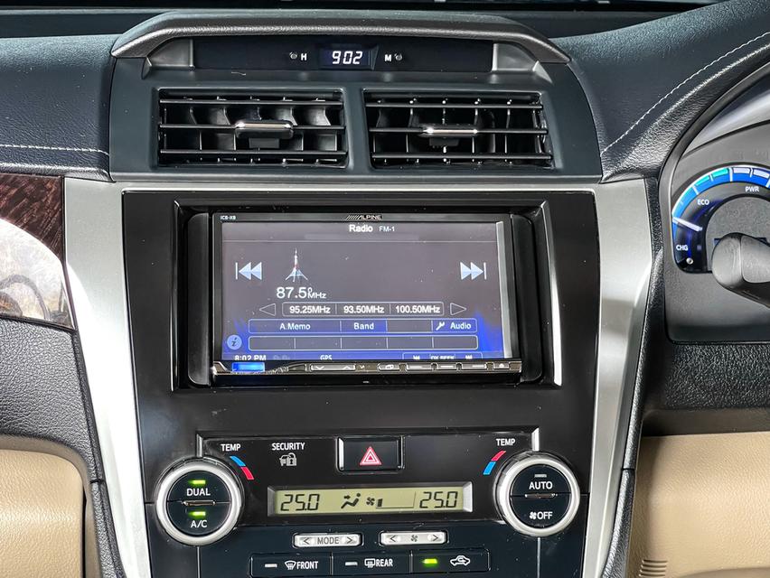 ขาย Toyota Camry 2.5Hybrid ปี12 8