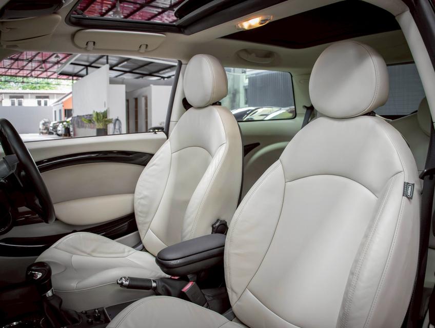 MINI COOPER 1.6 S ปี 2012 11