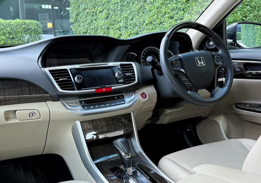 2015 HONDA ACCORD 2.4 EL รถมือเดียว 77,000 กม รถเข้าศูนย์ทุกระยะ ไม่เคยมีอุบัติเหตุครับ 11