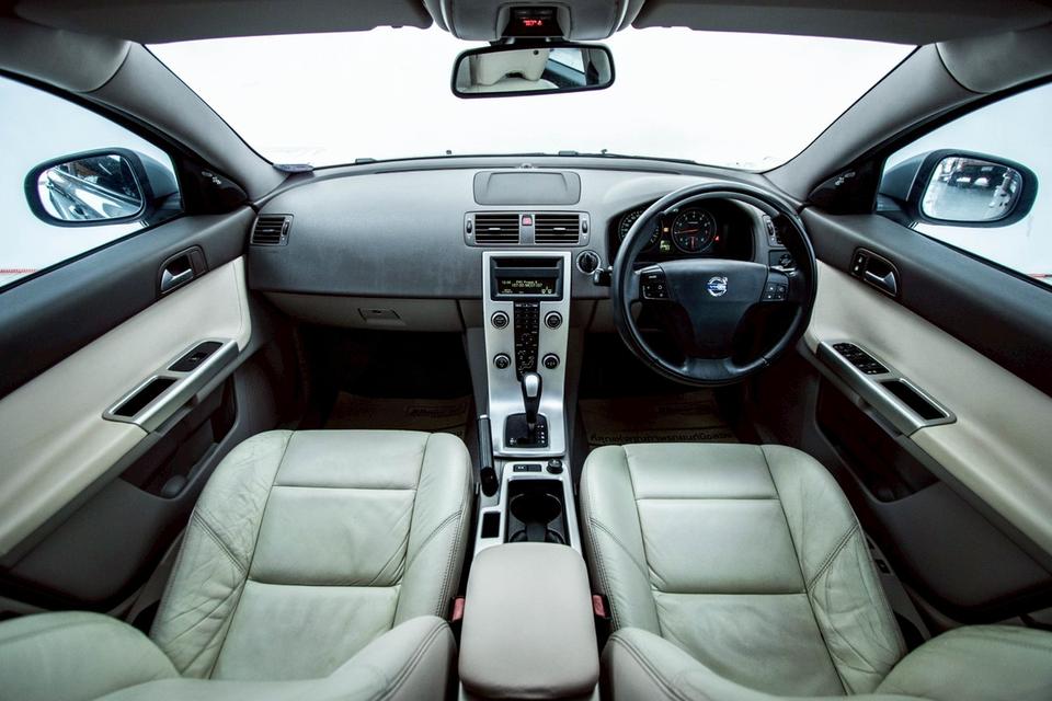 VOLVO V50 2.0 2013  7