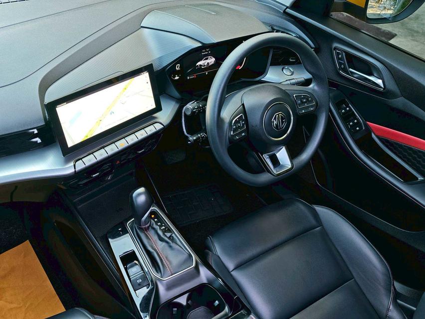 MG5 1.5 X Sunroof CVT 16