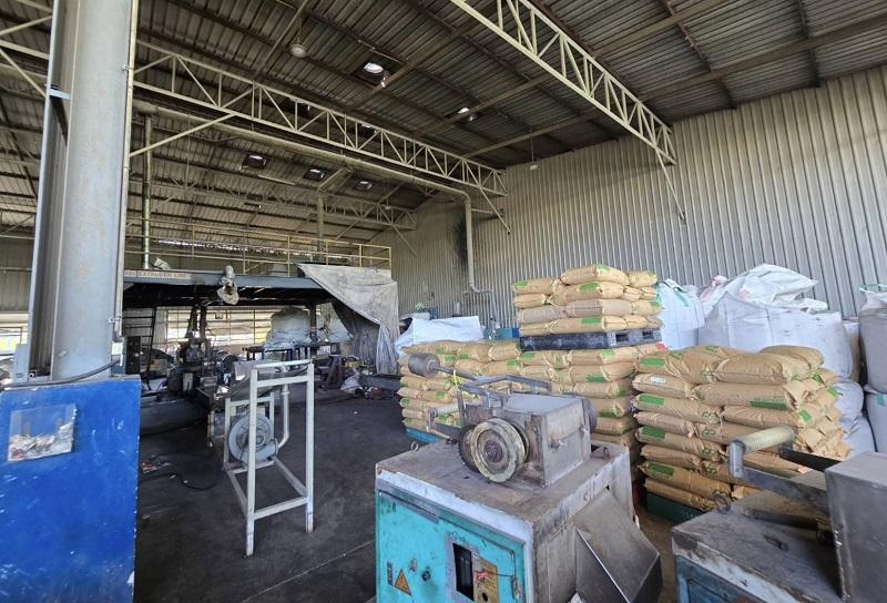 #ขายโรงงานรีไซเคิลพลาสติก นิคมพัฒนา ระยอง เนื้อที่ 8 ไร่ ผังม่วง โกดัง 4 ไร่/ห้องพักพนักงาน 50 ห้อง ไฟฟ้า 1250 KVA 8