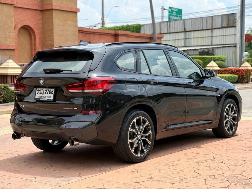 (แจ้งรหัสรถ PJP2701) จดทะเบียนปี2022 BMW X1 sDrive20d M-Sport รูปที่ 6