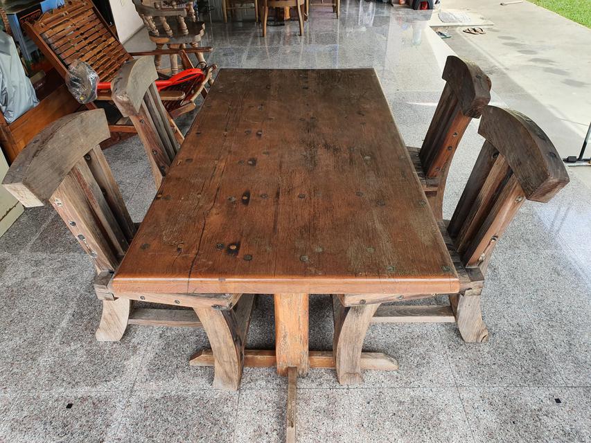 ขายโต๊ะ เก้าอี้ ทำจากไม้ต่อเรือโบราณทั้งหมด ซื้ออย่างดีมาจากอยุธยา 1