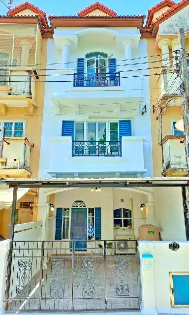 ให้เช่าทาวน์โฮม ฝรั่งเศส-ยุโรป 3.5 ชั้น 7นอน MRT ปากเกร็ด 1กม.18ตร.วา. 230ตร.ม. รร.สวนกุหลาบ นนทบุรี 700 ม. เซ็นทรัล แจ้ 2