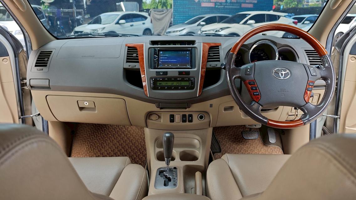Toyota Fortuner 3.0 V 2WD AT ปี 2009 รถสวย พร้อมใช้งาน 8