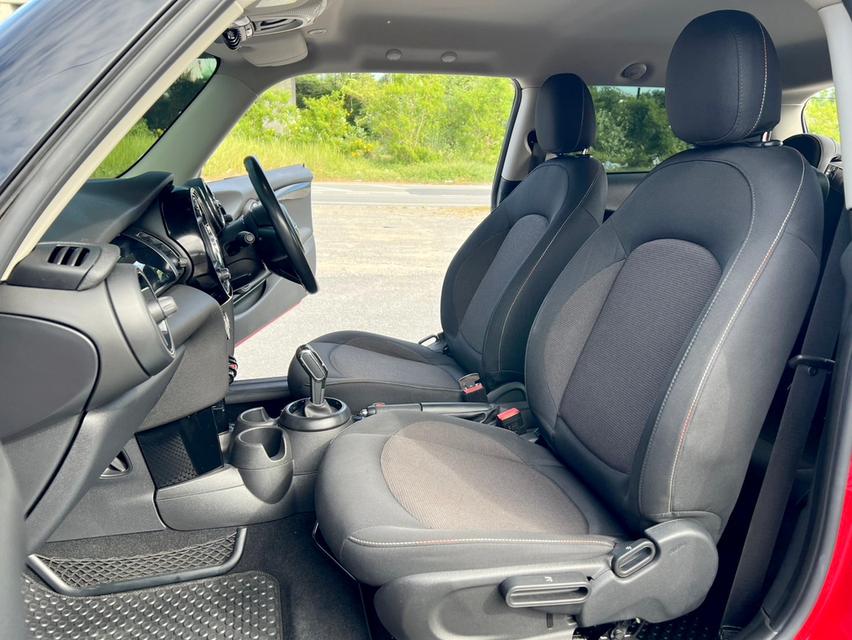 Mini Cooper 1.5 F56 Hatch RHD 2019 13