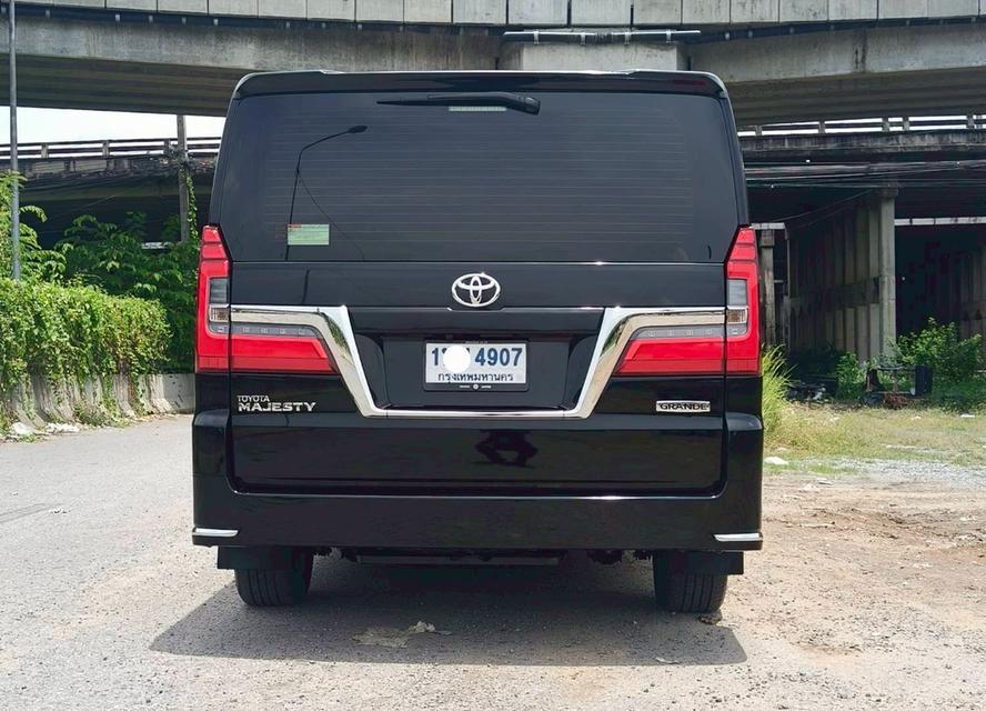 รหัสรถ PAT4907 Toyota Majesty 2.8 Grande ปี 2020 สีดำ 10