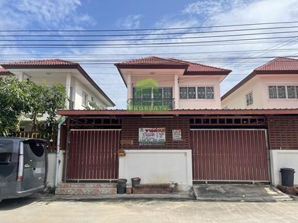 บ้านแฝด 2 ชั้น หมู่บ้านอรุณทอง 5 หนองแขม เพชรเกษม 69 เนื้อที่ 43.80 ตร.ว 1