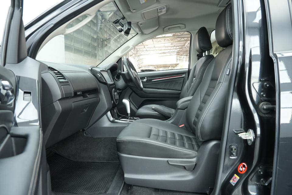 2020 ISUZU MU-X 3.0 THE ONYX 2WD SUV สีดำ เลขไมล์ 85236 กม. 14
