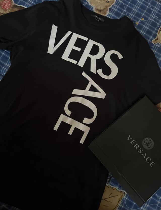  เสื้อแบรนด์ Versace 2
