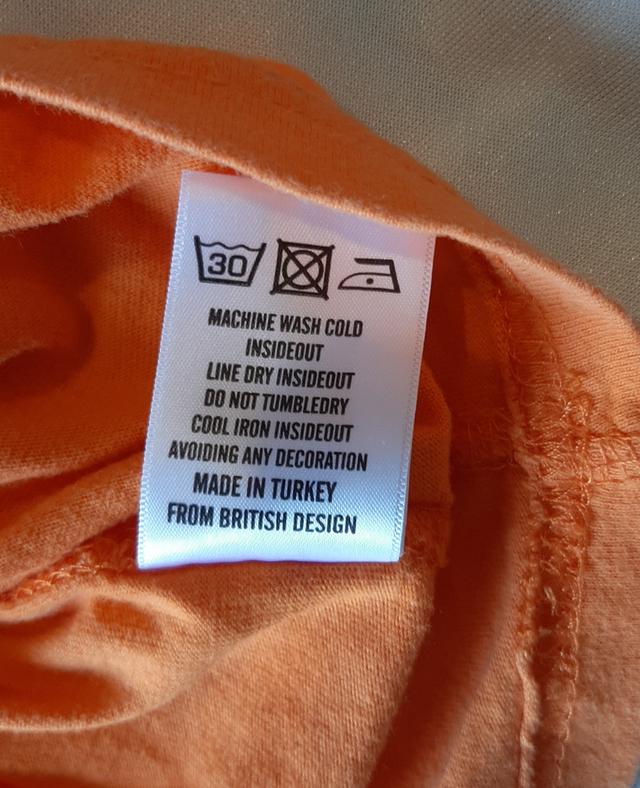 เสื้อยืด Superdry Size M มือสอง แท้สภาพใช้งาน รูปที่ 4