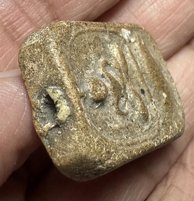 พระเนื้อดิน องค์ละ 800 18