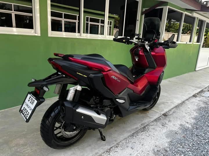 Honda ADV350 สีแดง 4