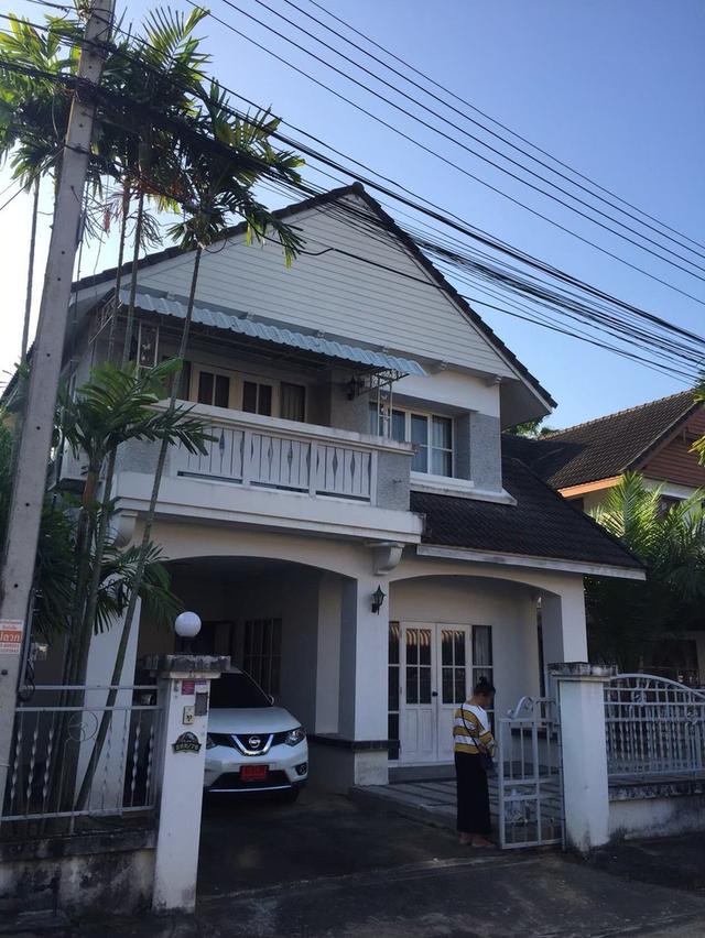 บ้านเดี่ยว 2 ชั้น หมู่บ้าน นันทนา 1  แลนด์แอนด์เฮาส์แม่โจ้ 1