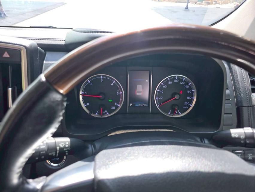 TOYOTA MAJESTY 2.8 PREMIUM 2020 จด 2021 18