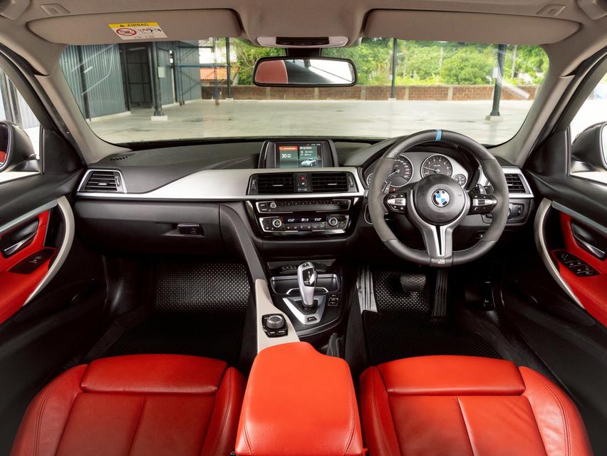 BMW 330e 2.0 M Sport F30 ปี 2018 9