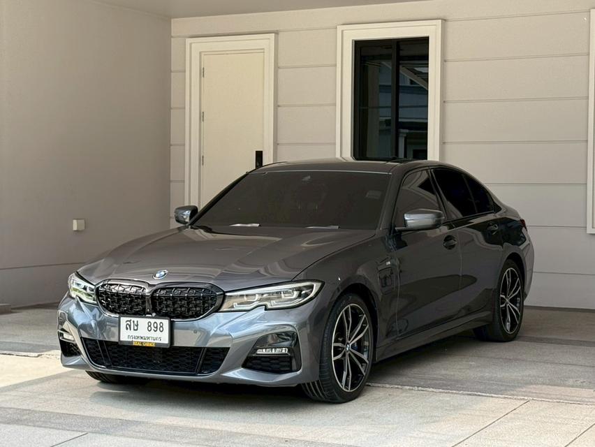BMW 330e M SPORT ปี 2021 วิ่ง 6x,xxx KM.