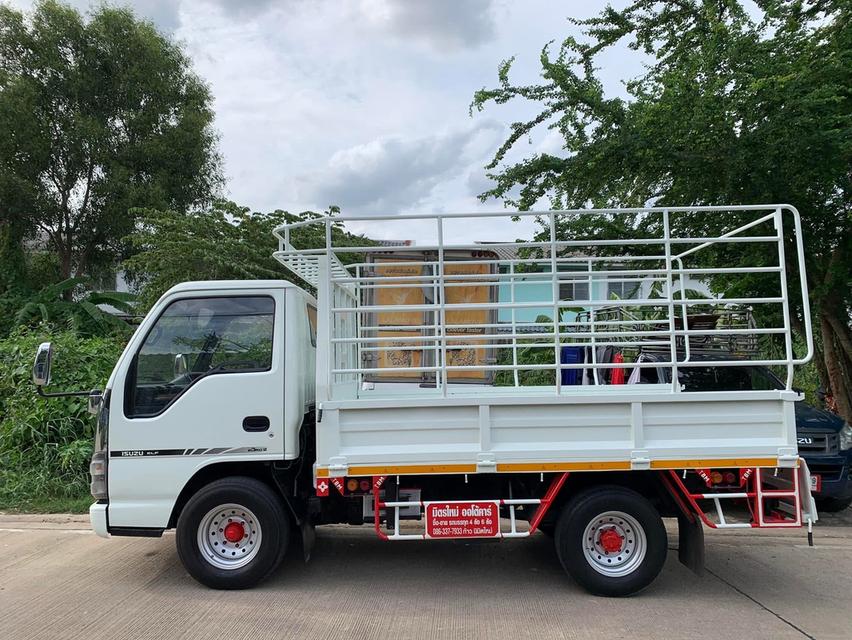 ISUZU NKR100 รถบรรทุก 4 ล้อจัมโบ้ พร้อมใช้งาน 4