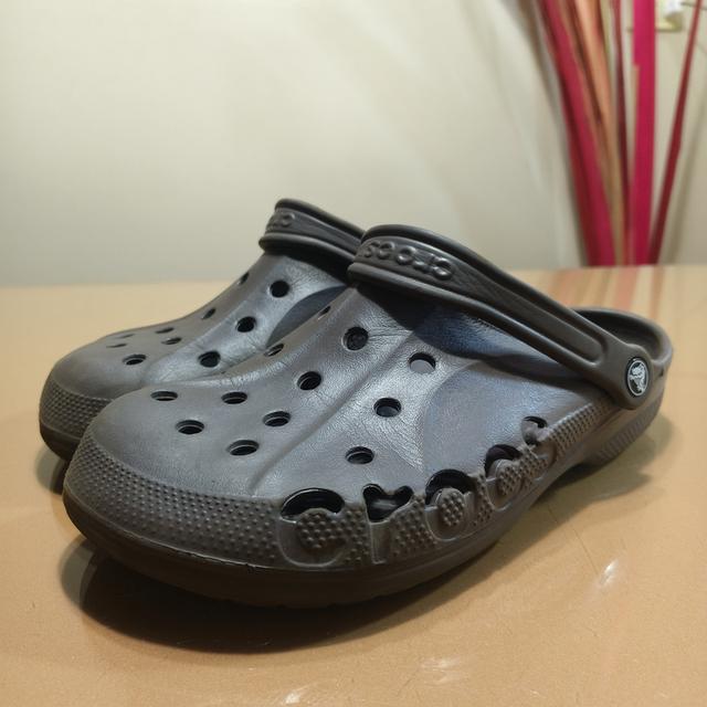 Crocs M9ðĨāļĢāļēāļāļēPrice 450āļŋ āļĢāļđāļāļĒāđāļāļĒāļāļĩāđ 2