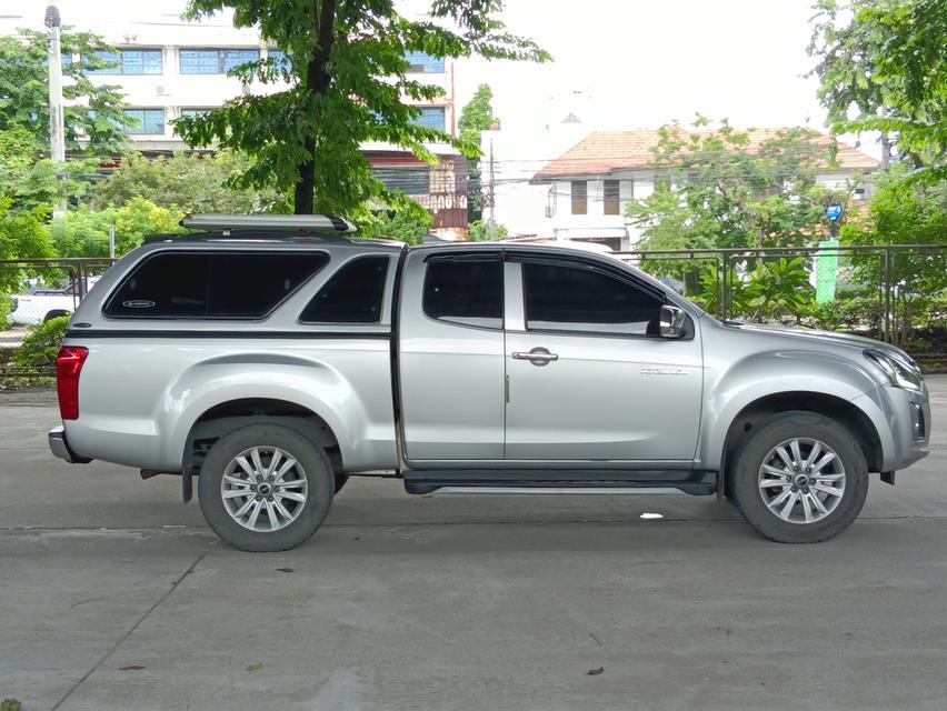 Isuzu D-max Hi-Lander 1.9 A/T ปี2018📍เงินสดราคาพิเศษ 399,000