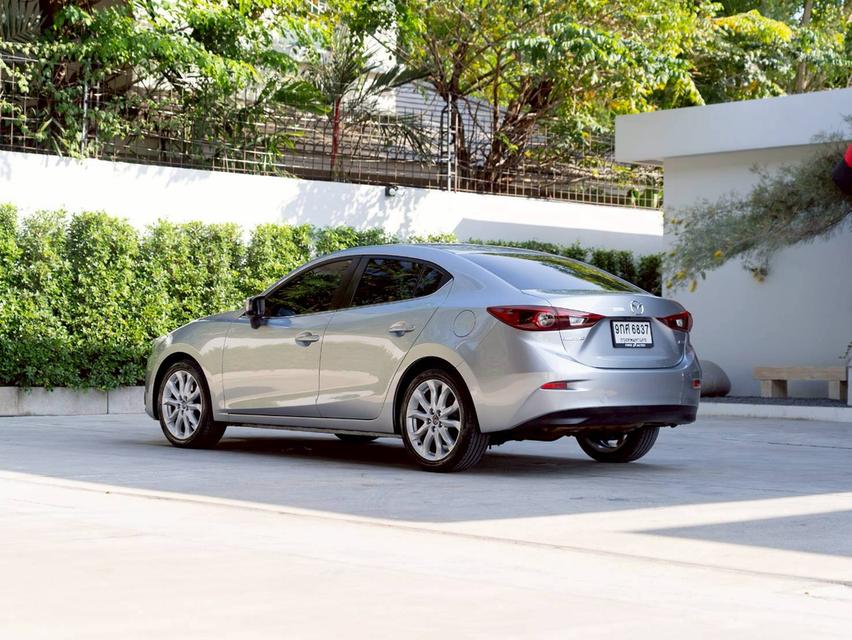 Mazda 3 2.0S ปี 2015 ♨️ #ประกันเครื่องเกียร์หลังการขาย3ปี / 30,000km. ♨️ 6