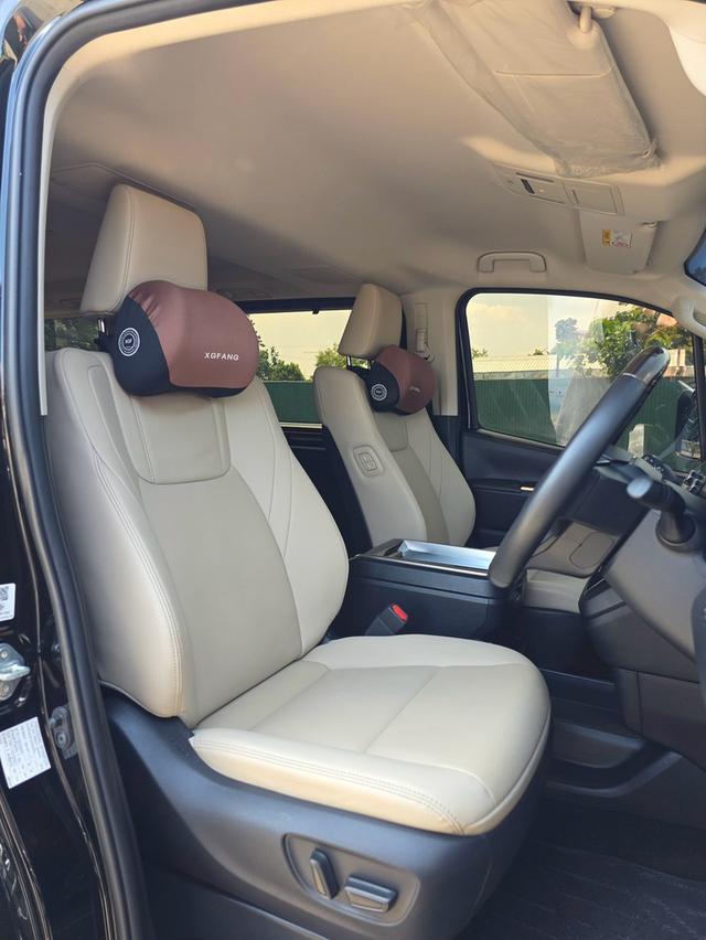 Toyota Majesty รุ่น 2.8 Grande ปี 2024 ไมล์ 40,000 กม. รูปที่ 9