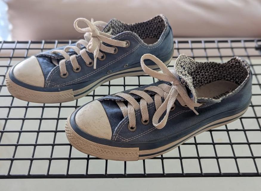 รองเท้า Converse Chuck Taylor All Star Low Top สีน้ําเงิน Navy สภาพสวย เบอร์ 6 พร้อมกล่อง รูปที่ 8